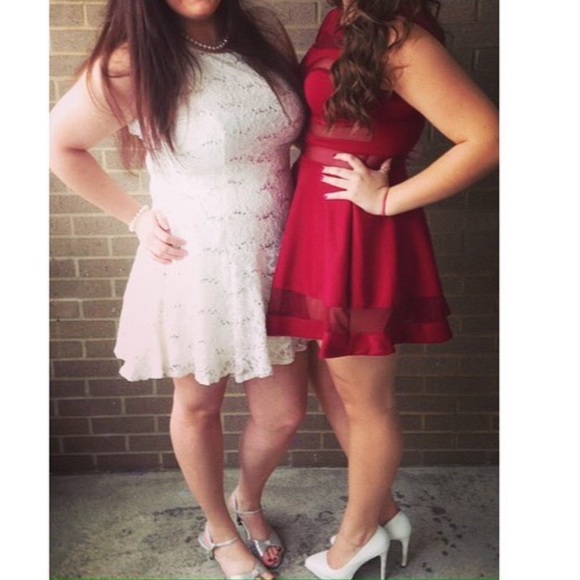 Red mesh dress - Picture 2 of 2